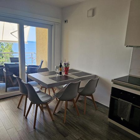 Ferienwohnung Novi Lux Novi Vinodolski Exterior foto